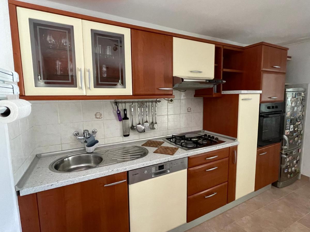 Vacation House Marin With Jacuzzi - Bol, Brac Buitenkant foto