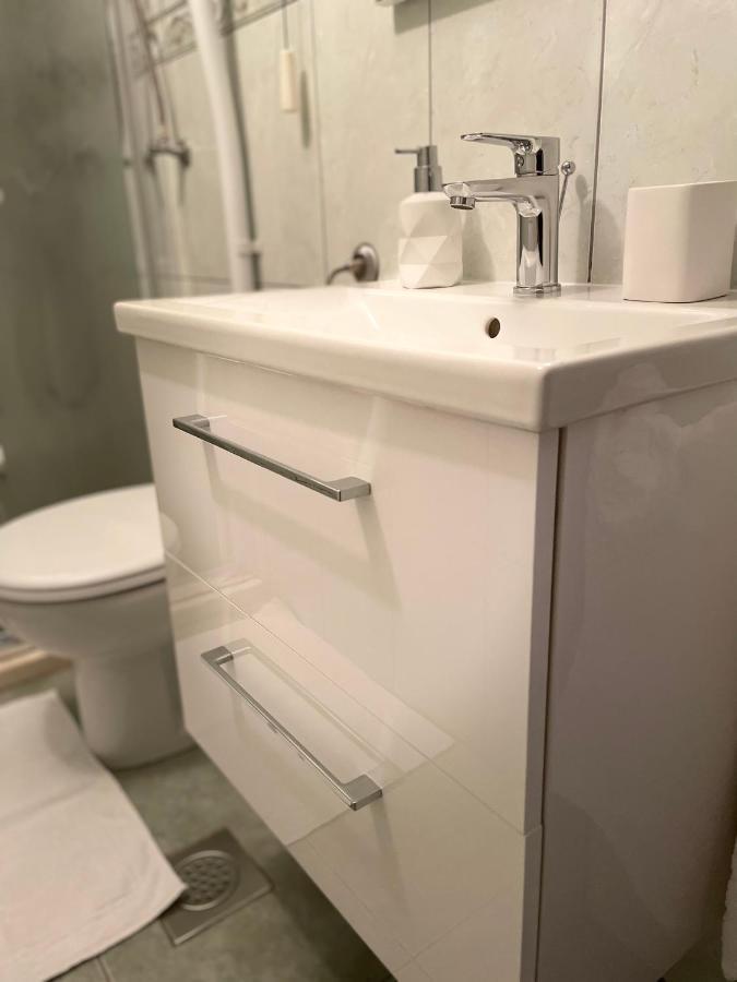 Vacation House Marin With Jacuzzi - Bol, Brac Buitenkant foto